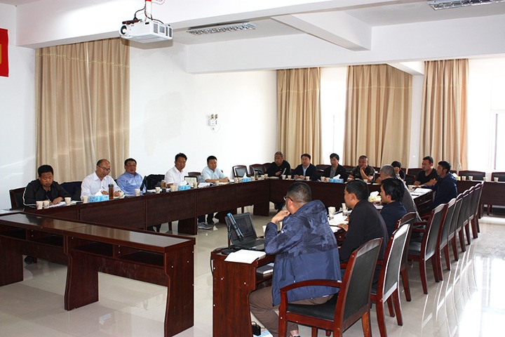 云南煤矿安全监察局赴罗平东城公司督导煤矿安全防备和转型升级工作