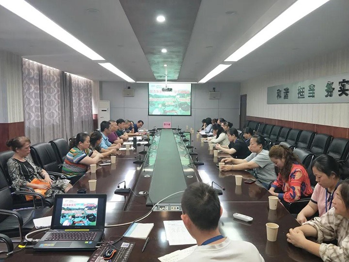 威信煤炭公司召开“倡清廉家风，建幸福家庭”座谈会