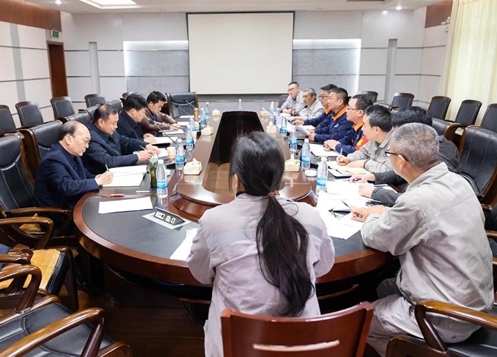 云煤（yl6809永利）集团总经理助理陈家昆一行到解化化工分公司调延装三供一业”分离移交工作