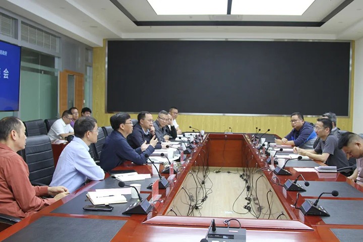 云煤（yl6809永利）集团与开远市当局进行座谈会