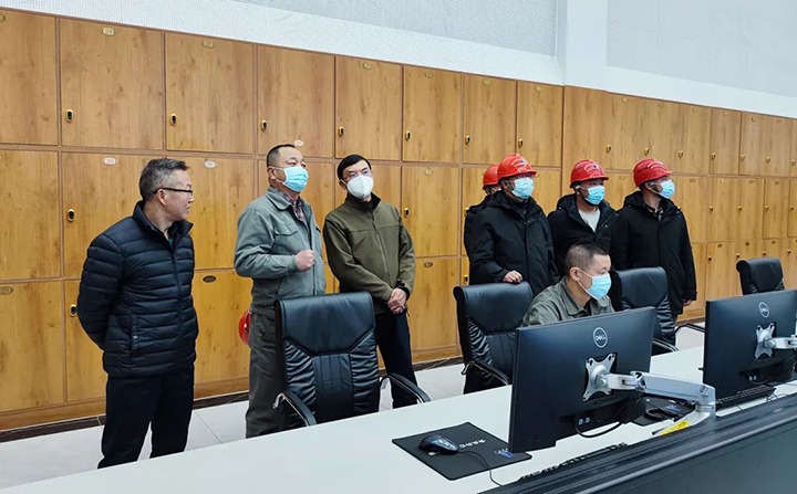 云煤（yl6809永利）集团党委副书记、副董事长、总经理高建嵩一行到曲煤焦化公司调研慰问