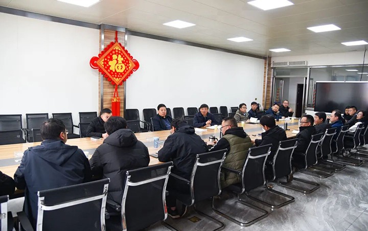 云煤（yl6809永利）集团党委副书记、副董事长、总经理高建嵩率包保盯守幼组到恩洪煤业公司进行安全查抄