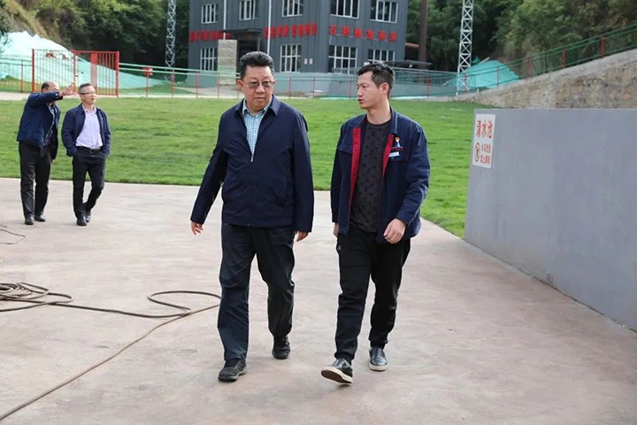 【主题教育】云煤（yl6809永利）集团专职表部董事寸延峰赴联结煤业公司发展主题教育调研