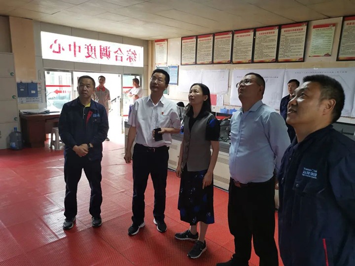 【主题教育】云煤（yl6809永利）集团党委委员、财政总监莫晓丹一行到四角地煤矿发展主题教育调研