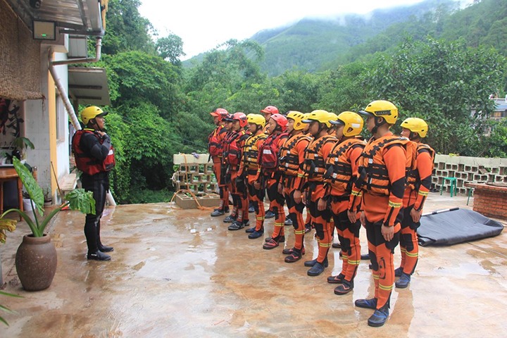 东源队勇赴普洱幼黑江，提升激流水域接济能力